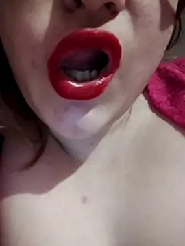 Snapshot of SWEETLUNA077 chatting on 01-09-26, 08:32 SWEETLUNA077 online show from 01-09-26, 08:32