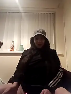 Snapshot of Leanne43 chatting on 03-18-25, 07:10 Leanne43 online show from 03-18-25, 07:10