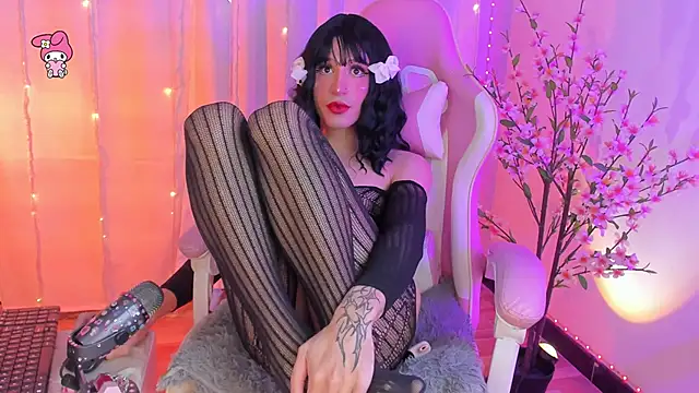 rosseblondee online show from 04-20-26, 11:28