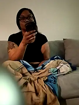 Teila21 online show from 04-18-26, 02:32