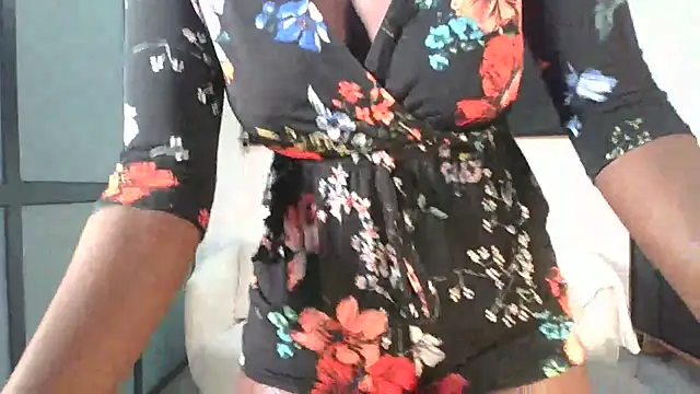 Snapshot of miss-cathy chatting on 12-03-25, 06:43 miss-cathy online show from 12-03-25, 06:43