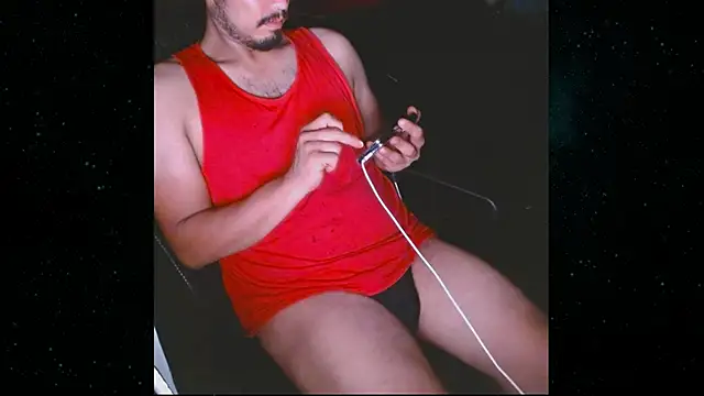 Snapshot of SiulJm chatting on 06-12-26, 07:18 SiulJm online show from 06-12-26, 07:18