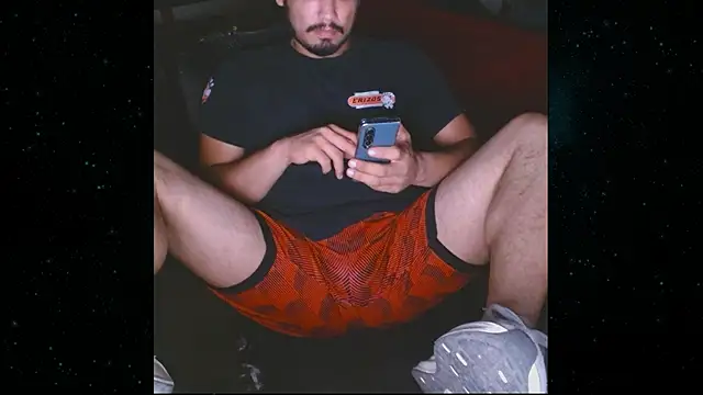 Snapshot of SiulJm chatting on 06-15-26, 05:31 SiulJm online show from 06-15-26, 05:31
