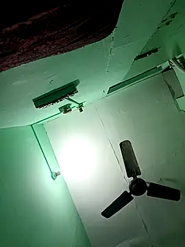 Snapshot of rocky301m chatting on 11-28-25, 06:54 rocky301m online show from 11-28-25, 06:54