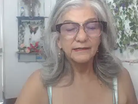 FunnyGrandma online show from 12-28-24, 07:33