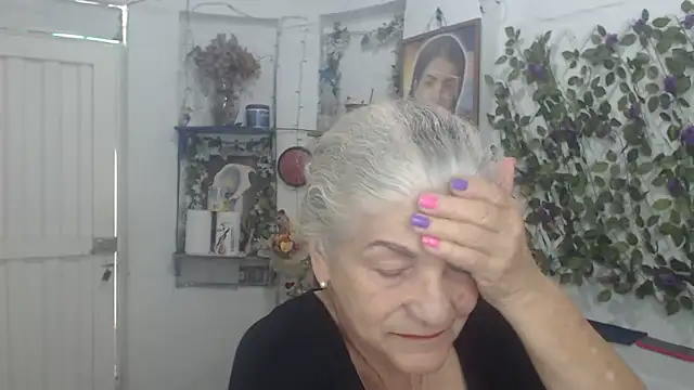 FunnyGrandma online show from 03-13-26, 02:45