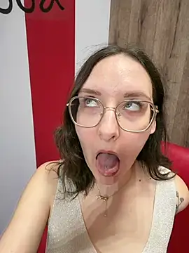 The Snowwhitee online show from 04-18-26, 09:13