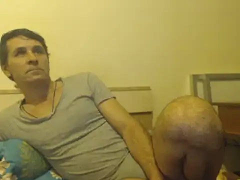Snapshot of yvesstorm1 chatting on 02-14-25, 06:51 yvesstorm1 online show from 02-14-25, 06:51