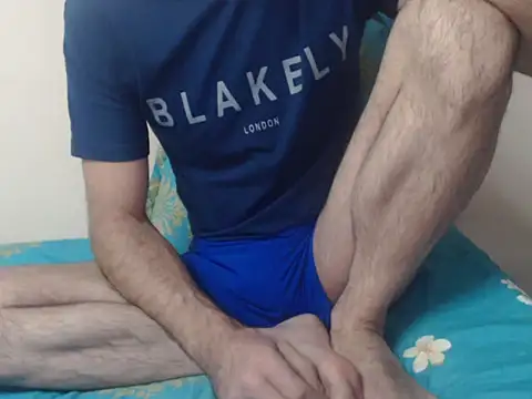 yvesstorm1 online show from 11-18-25, 06:12