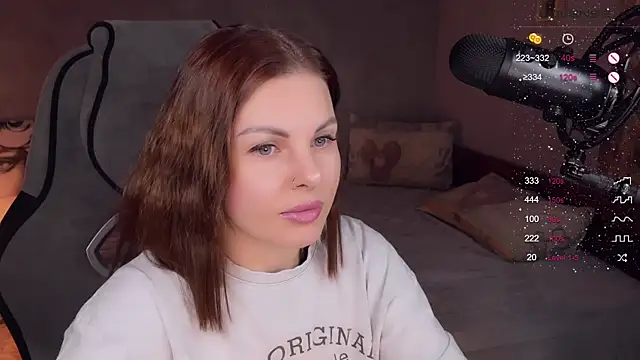 Snapshot of Your_Sweet_Lilu chatting on 12-17-25, 03:29 Your Sweet Lilu online show from 12-17-25, 03:29