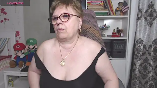 Snapshot of Mella4you chatting on 02-17-26, 09:50 Mella4you online show from 02-17-26, 09:50