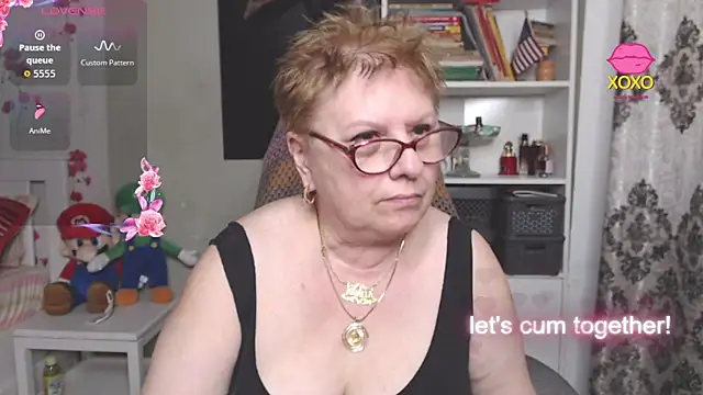 Snapshot of Mella4you chatting on 03-26-26, 10:32 Mella4you online show from 03-26-26, 10:32