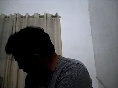 Snapshot of Reload_033 chatting on 06-05-26, 03:57 Reload 033 online show from 06-05-26, 03:57