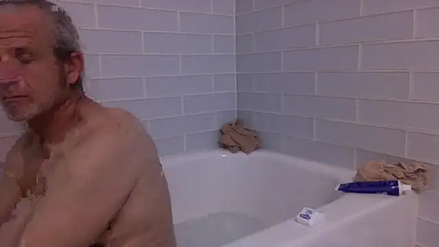 Snapshot of readyforfunxxx chatting on 02-12-26, 12:00 readyforfunxxx online show from 02-12-26, 12:00