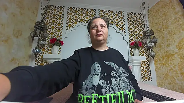 AleshaArabian online show from 10-31-25, 05:08