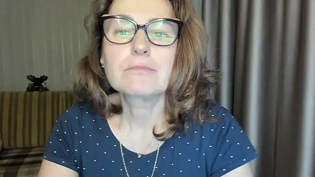 lauraoven online show from 03-01-25, 05:27