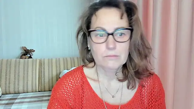 lauraoven online show from 03-03-25, 07:32