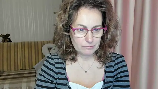 lauraoven online show from 03-18-25, 09:42