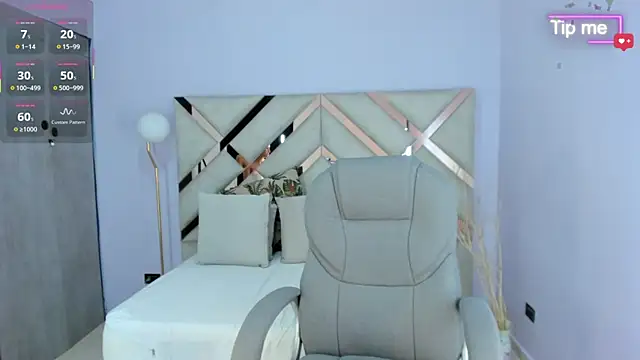 tati saldarriaga online show from 11-19-25, 07:58