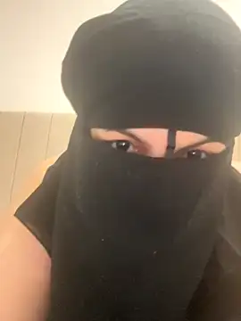 Snapshot of Marocainegroscul chatting on 01-07-26, 10:34 Marocainegroscul online show from 01-07-26, 10:34