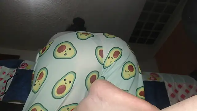 Snapshot of prettyangelsquirt chatting on 01-11-25, 10:29 prettyangelsquirt online show from 01-11-25, 10:29