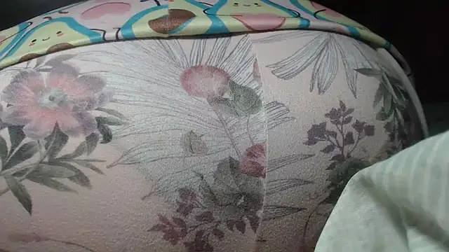 Snapshot of prettyangelsquirt chatting on 02-26-25, 07:49 prettyangelsquirt online show from 02-26-25, 07:49