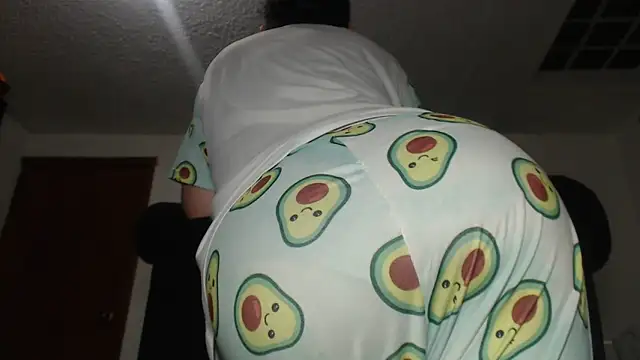 Snapshot of prettyangelsquirt chatting on 03-08-25, 08:57 prettyangelsquirt online show from 03-08-25, 08:57