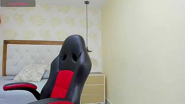 clarisKlein online show from 10-03-25, 03:47