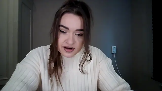 avajade online show from 11-18-25, 09:58