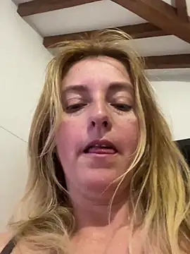 moniquerainx online show from 04-20-26, 03:37