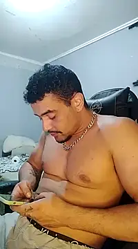 Snapshot of Fadinha-e-Raro chatting on 02-26-25, 03:21 Fadinha-e-Raro online show from 02-26-25, 03:21