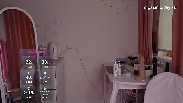 JuliaVilnet online show from 03-01-25, 05:09