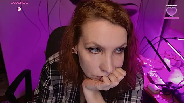 Snapshot of JohansonKatie chatting on 03-18-26, 04:26 JohansonKatie online show from 03-18-26, 04:26