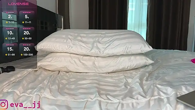 Snapshot of Eva_JJ chatting on 03-05-25, 05:18 Eva JJ online show from 03-05-25, 05:18