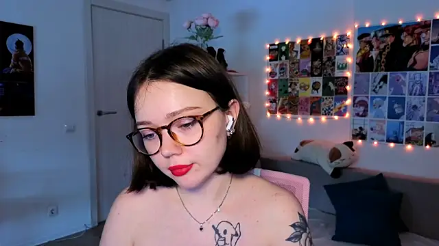 MilenaSaint online show from 02-19-25, 02:55