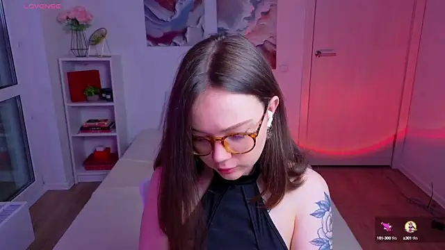 MilenaSaint online show from 10-06-25, 04:32