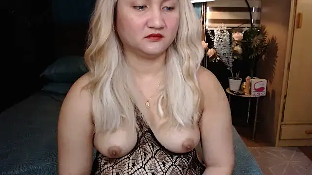 xheavenlytrans online show from 10-11-25, 11:47