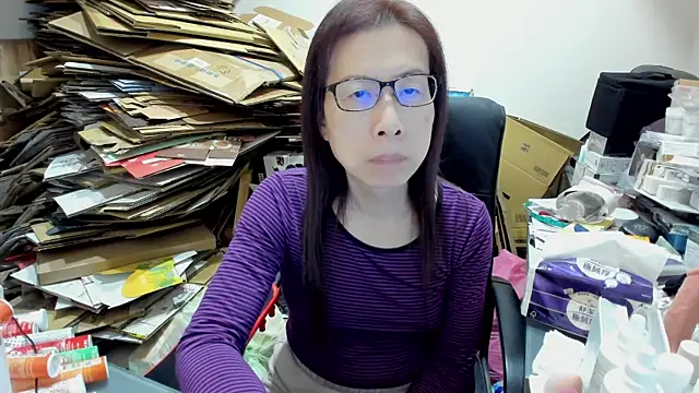 Snapshot of TiffanyC_4772 chatting on 01-26-25, 08:57 TiffanyC 4772 online show from 01-26-25, 08:57