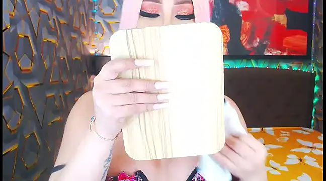 KylieMaxwellCaulfield TS online show from 01-14-25, 09:56