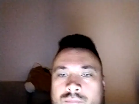 Snapshot of Luismiguel55 chatting on 10-18-25, 04:26 Luismiguel55 online show from 10-18-25, 04:26