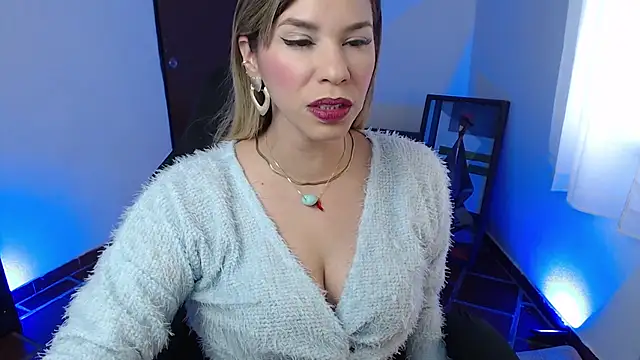Snapshot of ms_sofia_x chatting on 02-10-25, 04:25 ms sofia x online show from 02-10-25, 04:25
