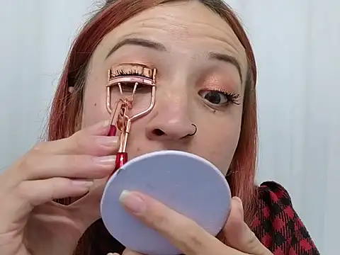 ninaa fox online show from 10-08-25, 04:04