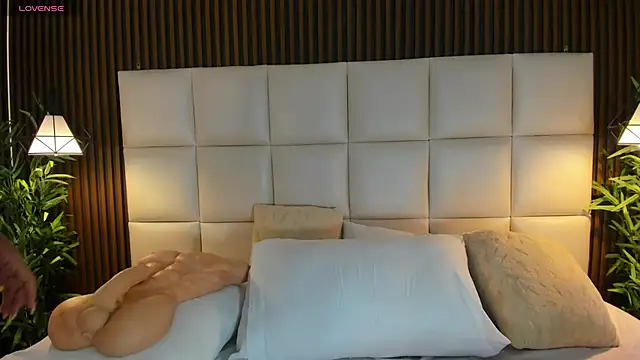 naughty flower18 online show from 11-13-25, 10:30