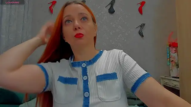 Snapshot of emilianna666 chatting on 10-08-25, 08:34 emilianna666 online show from 10-08-25, 08:34