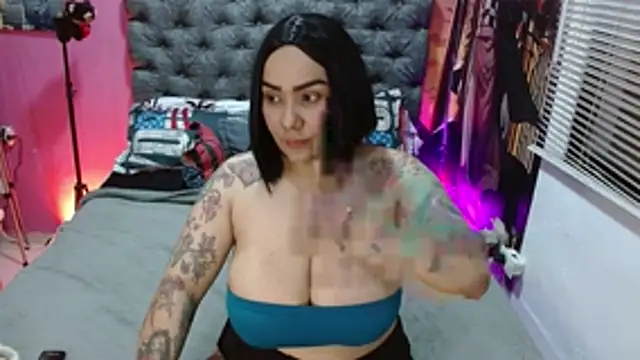 JEENEVIEVE online show from 04-22-26, 06:31