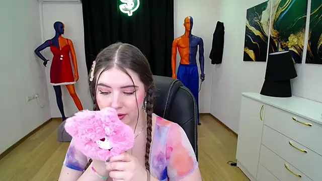 NicoleFoxery online show from 01-27-25, 06:20