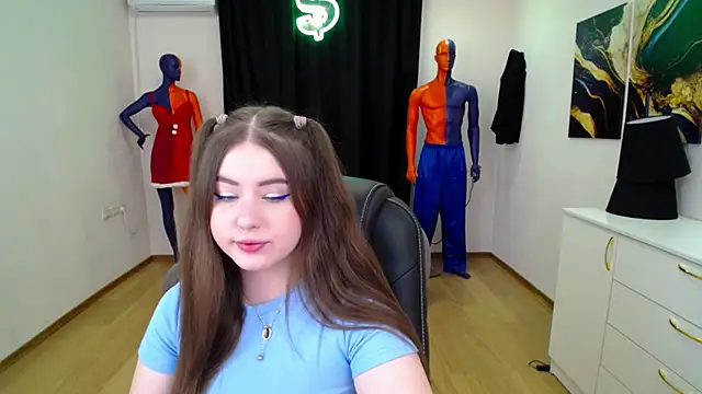 NicoleFoxery online show from 01-29-25, 06:18