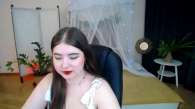 NicoleFoxery online show from 02-04-25, 06:25