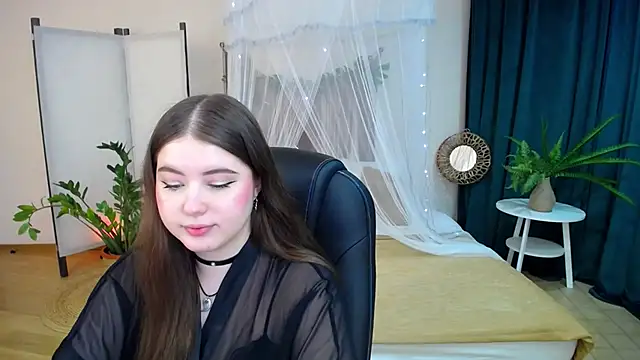 NicoleFoxery online show from 02-07-25, 06:13