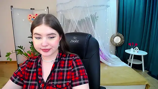 NicoleFoxery online show from 02-22-25, 06:39